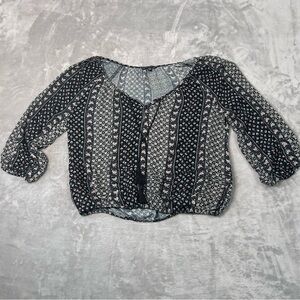 American Eagle Boho Cropped Long Sleeve Top Womens M Black Ditsy Floral Tassle